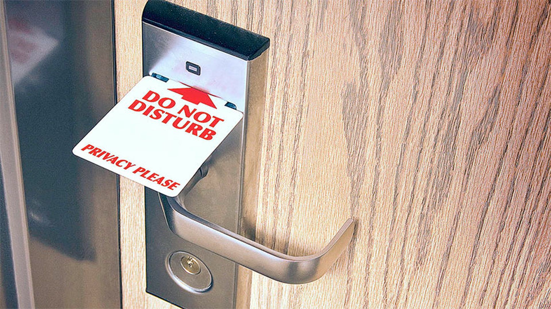 Do Not Disturb On The Hotel Door Song